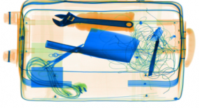 現(xiàn)在機場過行李安檢機時候哪些東西不能攜帶？